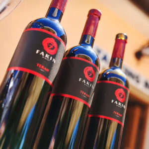 Fakin Rotwein Istrien